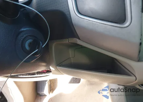 2011 Toyota Tacoma Prerunner V6 z USA, uszkodzony, nr VIN 5TFJU4GN0BX012418